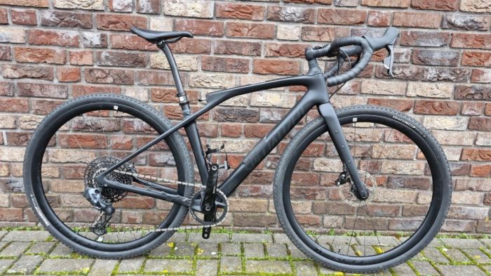 Specialized Diverge Str Expert Blk/dmnddst 2023 | Stouwdam Sport